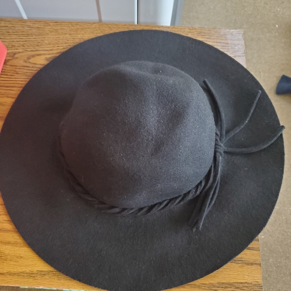 Black Wool Felt Hat